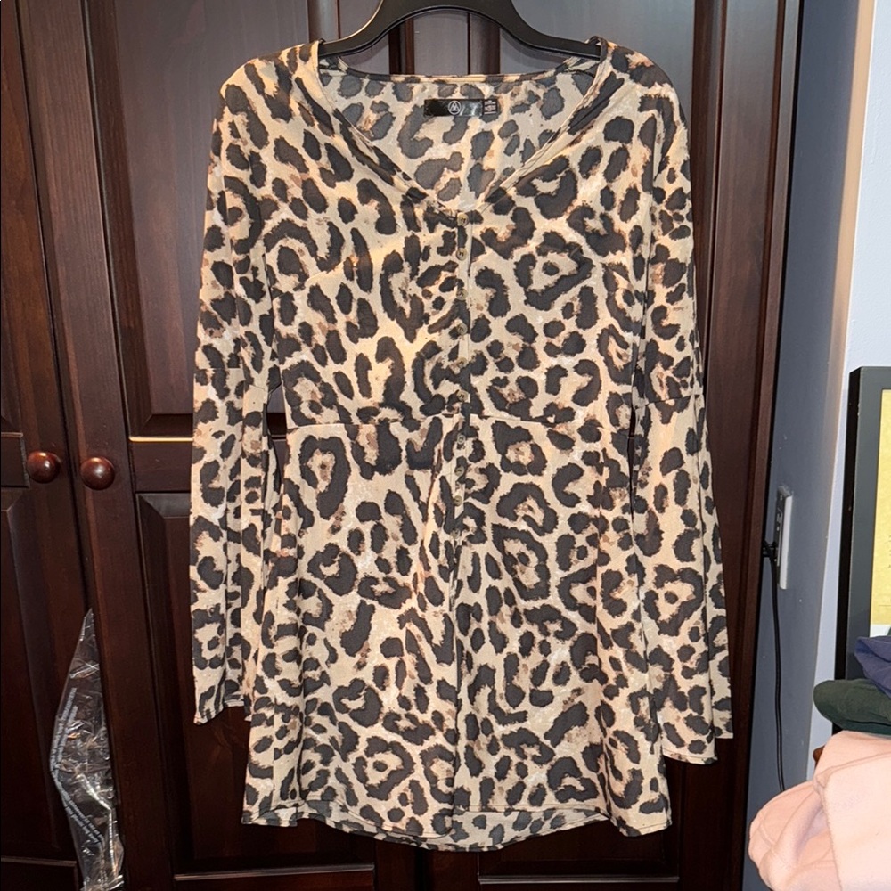 Leopard Print Long Sleeve Top/Short Dress